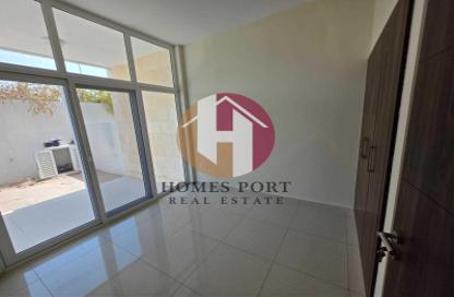 Villa - 4 - 4 for rent in Victoria - Damac Hills 2 - Dubai Villa - 4 - 4 for rent in Victoria - Damac Hills 2 - Dubai