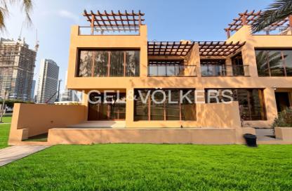 Townhouse - 4 Bedrooms - 5 Bathrooms for rent in Jumeirah Islands Townhouses - Jumeirah Islands - Dubai