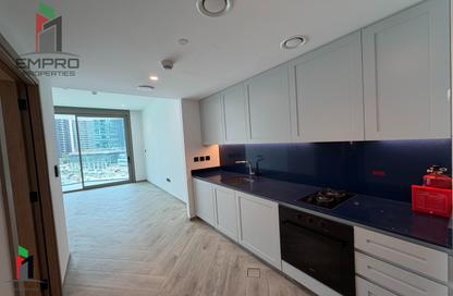 Apartment - Studio - 1 Bathroom for rent in Peninsula Three - Peninsula - Business Bay - Dubai