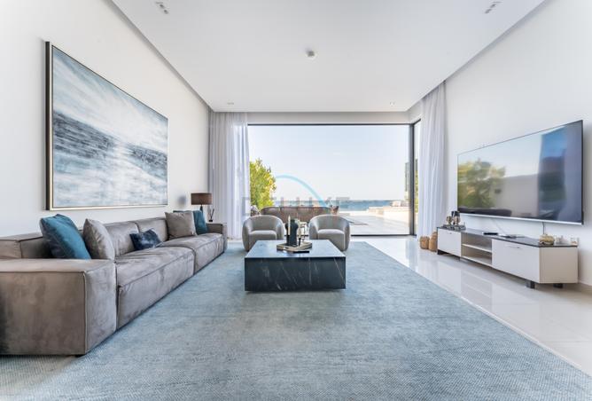 98272975 - Property Image 2