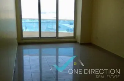 Apartment - 1 Bedroom - 2 Bathrooms for rent in Lake Point Tower - JLT Cluster N - Jumeirah Lake Towers - Dubai
