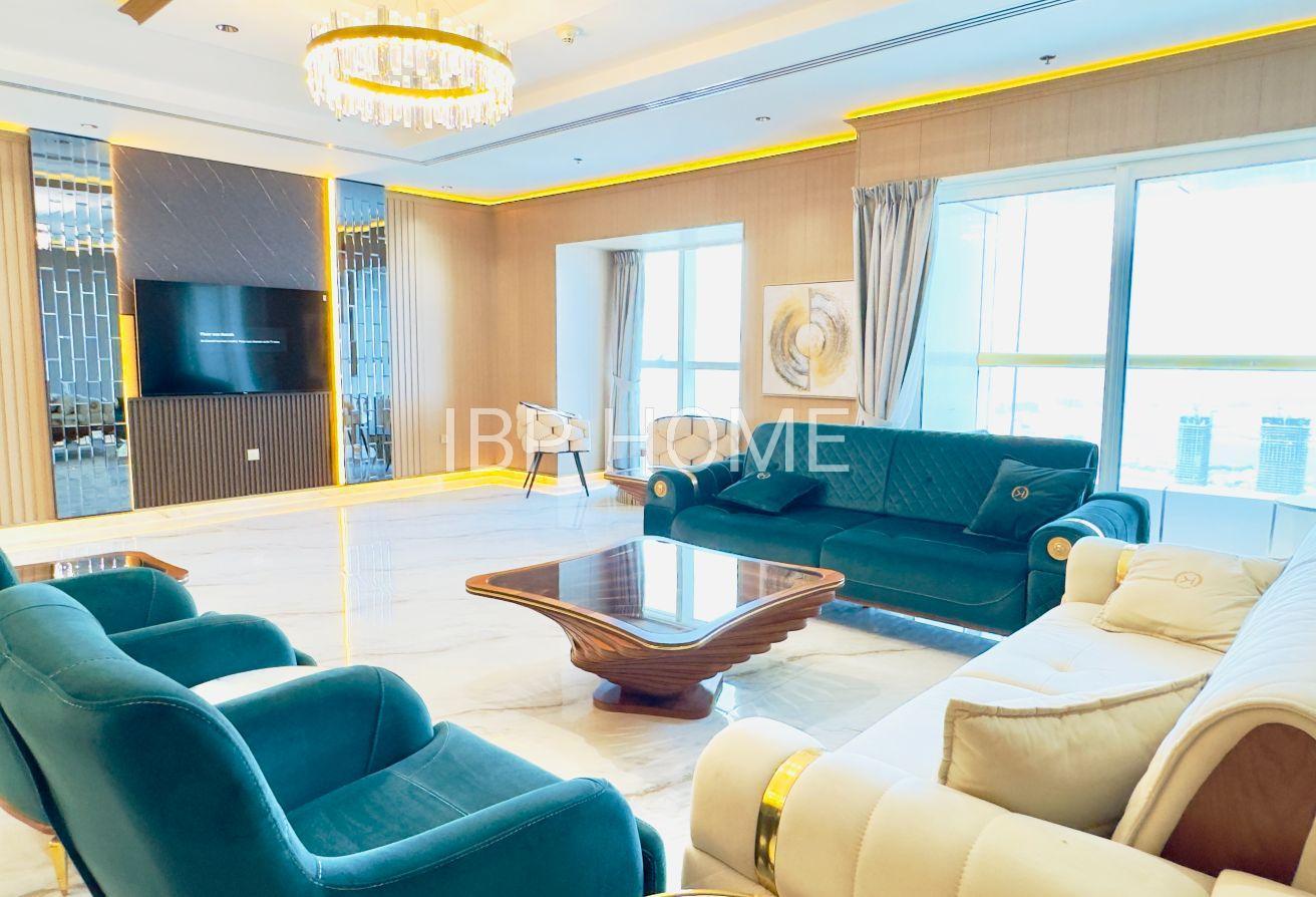 Premium 4BHK + Maid | Furnished |Upgraded | Vacant photo 2
