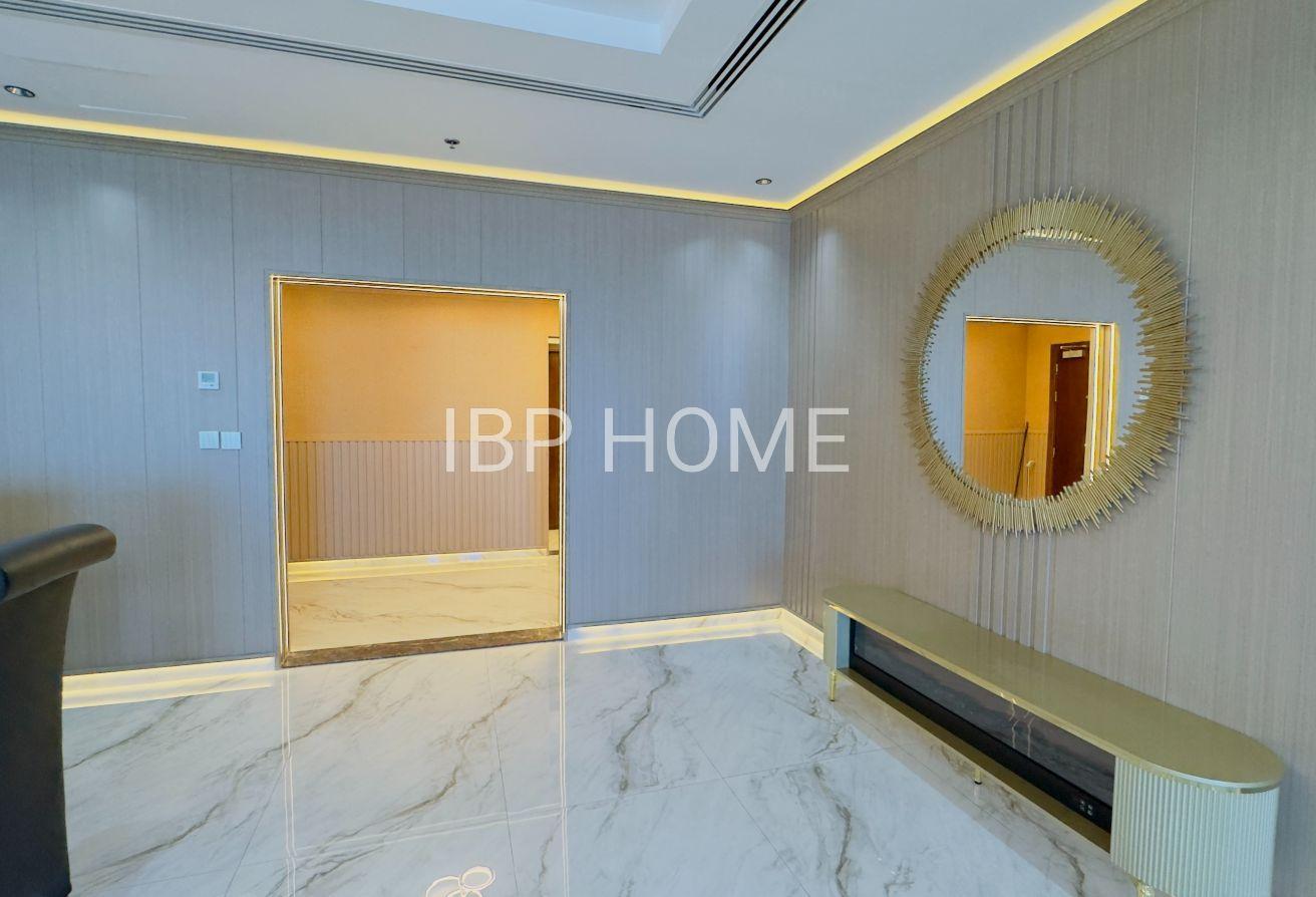 Premium 4BHK + Maid | Furnished |Upgraded | Vacant photo 13