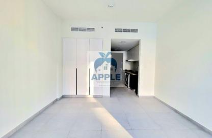 Apartment - Studio - 1 Bathroom for rent in Tiraz 2 - Aljada - Sharjah
