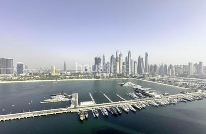 Apartment - 3 Bedrooms - 4 Bathrooms for sale in Palace Beach Residence Tower 2 - Palace Beach Residence - Emaar Beachfront - Dubai Harbour - Dubai