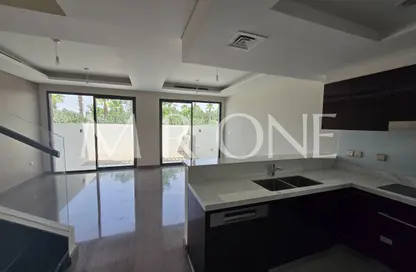 Townhouse - 4 Bedrooms - 5 Bathrooms for sale in Silver Springs 3 - Silver Springs - Damac Hills - Dubai Townhouse - 4 Bedrooms - 5 Bathrooms for sale in Silver Springs 3 - Silver Springs - Damac Hills - Dubai