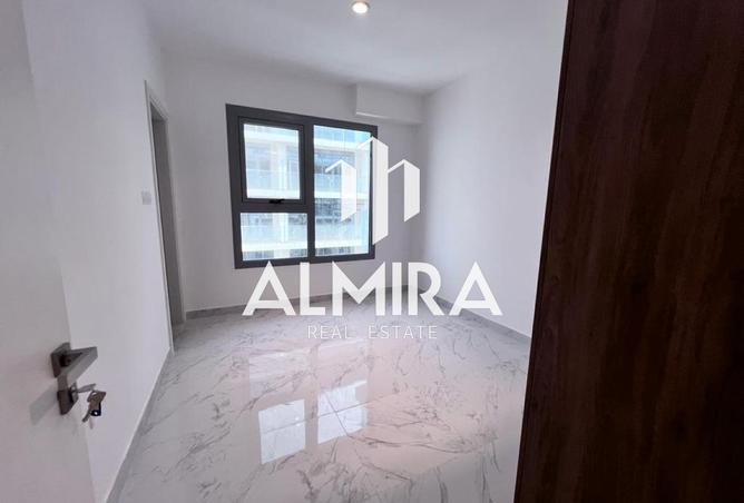 70282214 - صورة العقار 3