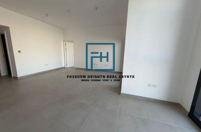 Townhouse - 3 Bedrooms - 4 Bathrooms for rent in Al Mamsha - Muwaileh - Sharjah