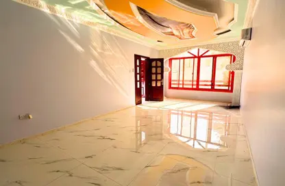 فيلا - 5 غرف نوم - 6 حمامات للايجار في شارع السعادة - المشرف - أبوظبي