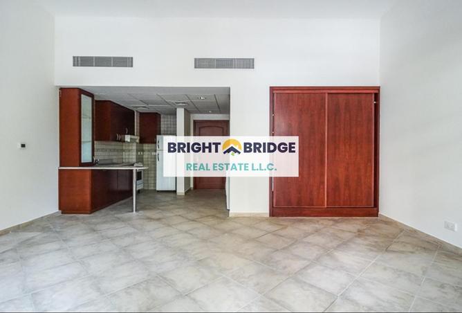 136572555 - Property Image 2