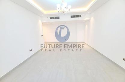 Apartment - 1 Bedroom - 2 Bathrooms for rent in Al Hudaiba Mall - Al Hudaiba - Bur Dubai - Dubai