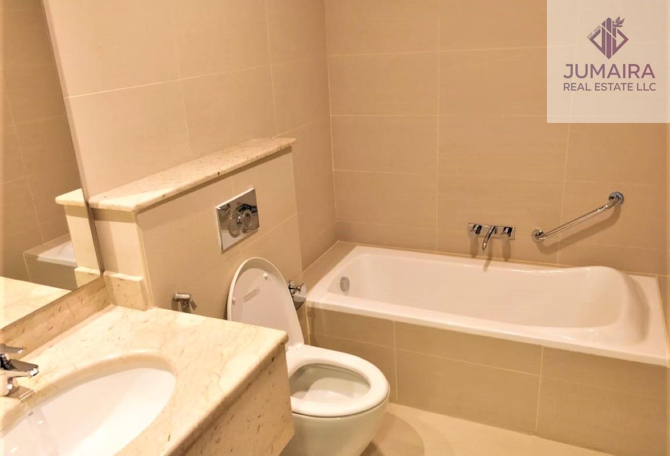 Bermuda Near the Beach Huge 3 BDR + maid