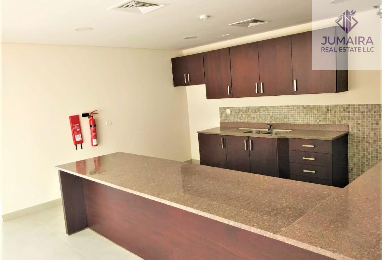 Bermuda Near the Beach Huge 3 BDR + maid