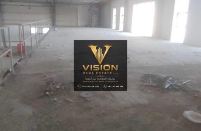 Warehouse - Studio - 3 Bathrooms for rent in Umm Al Thuoob - Umm Al Quwain