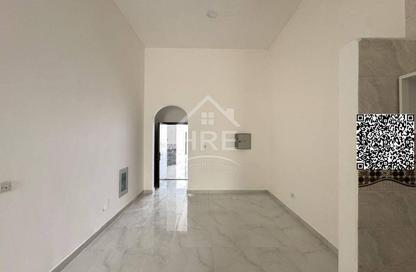 Apartment - Studio - 1 for rent in Al Mowaihat 3 - Al Mowaihat - Ajman Apartment - Studio - 1 for rent in Al Mowaihat 3 - Al Mowaihat - Ajman