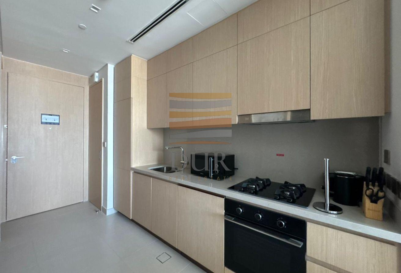 Fully Furnished | Available Now | High Floor photo 3