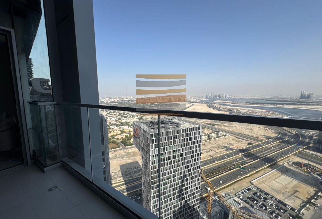 Fully Furnished | Available Now | High Floor photo 4