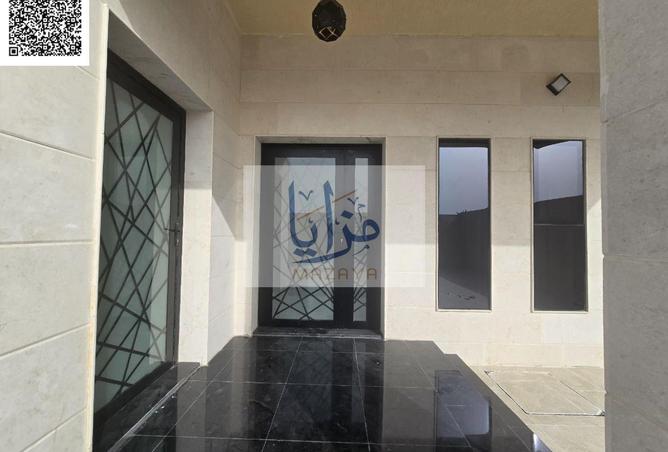 73845028 - Property Image 3