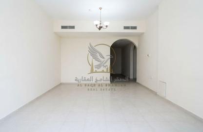 Apartment - 1 - 2 for rent in Al Qulaya'ah - Al Sharq - Sharjah