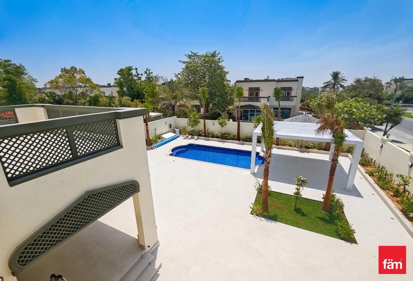 Upgraded | Modern Finishings | Corner | Pool | New photo 20