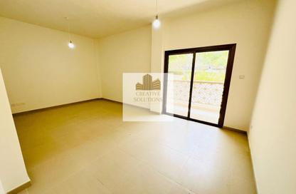 Apartment - 2 Bedrooms - 2 Bathrooms for rent in The Gardens Buildings - The Gardens - Dubai