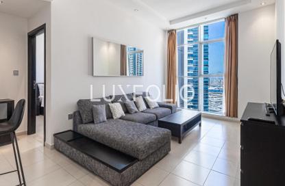 Apartment - 1 Bedroom - 2 Bathrooms for sale in Skyview Tower - Dubai Marina - Dubai