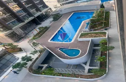 شقة - 3 غرف نوم - 2 حمامات للايجار في راديانت سكوير - مدينة الأضواء - جزيرة الريم - أبوظبي شقة - 3 غرف نوم - 2 حمامات للايجار في راديانت سكوير - مدينة الأضواء - جزيرة الريم - أبوظبي