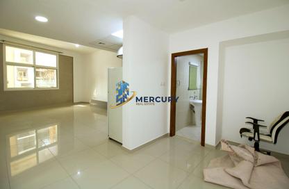 Apartment - Studio - 1 for rent in Madison Astor - Madison Residences - Majan - Dubai Apartment - Studio - 1 for rent in Madison Astor - Madison Residences - Majan - Dubai