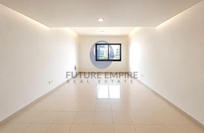 Apartment - 2 - 2 for rent in Al Muheirbi Building - Al Garhoud - Dubai