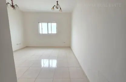 Apartment - 1 Bathroom for rent in Muwaileh 29 Building - Muwaileh - Sharjah