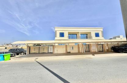 Apartment - 5 Bedrooms - 7 Bathrooms for rent in Al Riqaibah - Al Suyoh - Sharjah