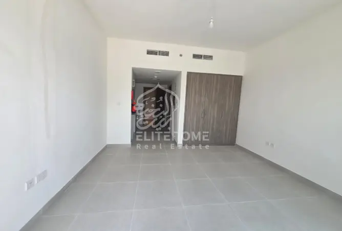 163264109 - Property Image 2