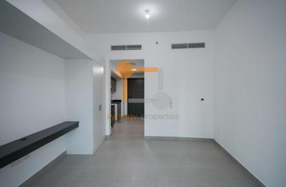 Apartment - Studio - 1 for rent in Bella Rose - Dubai Science Park - Dubai
