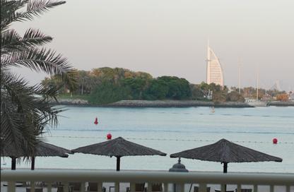 Apartment - 2 Bedrooms - 4 Bathrooms for sale in Al Sultana - Shoreline Apartments - Palm Jumeirah - Dubai
