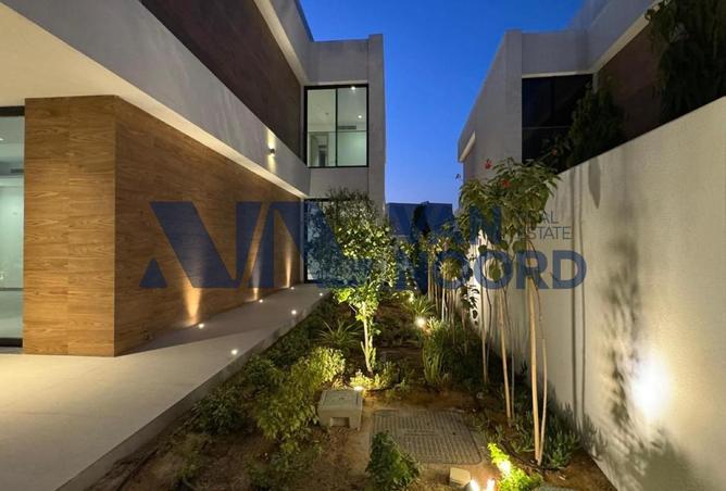 16003038 - صورة العقار 2