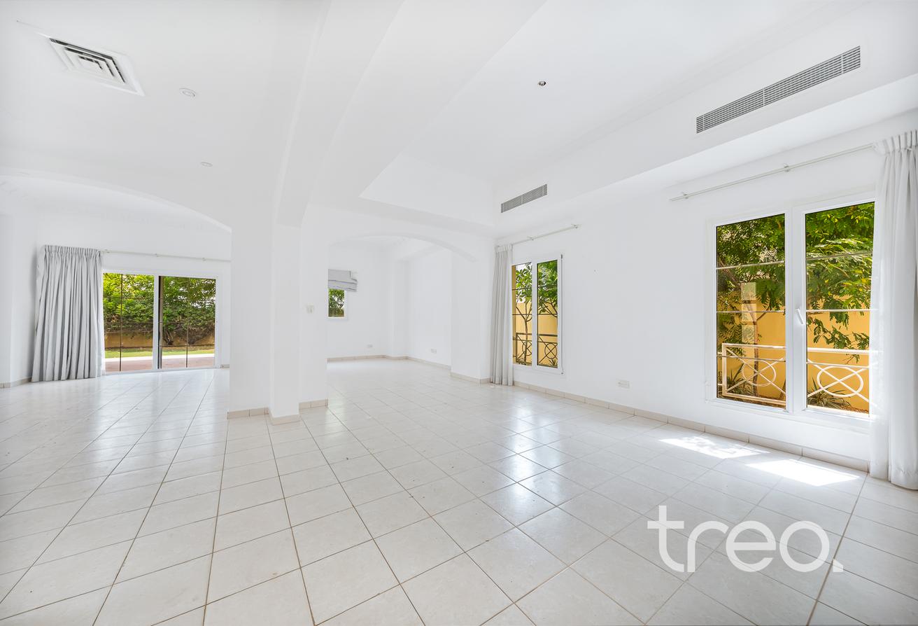 Excellent Price | Skyline Views | Great Location photo 6