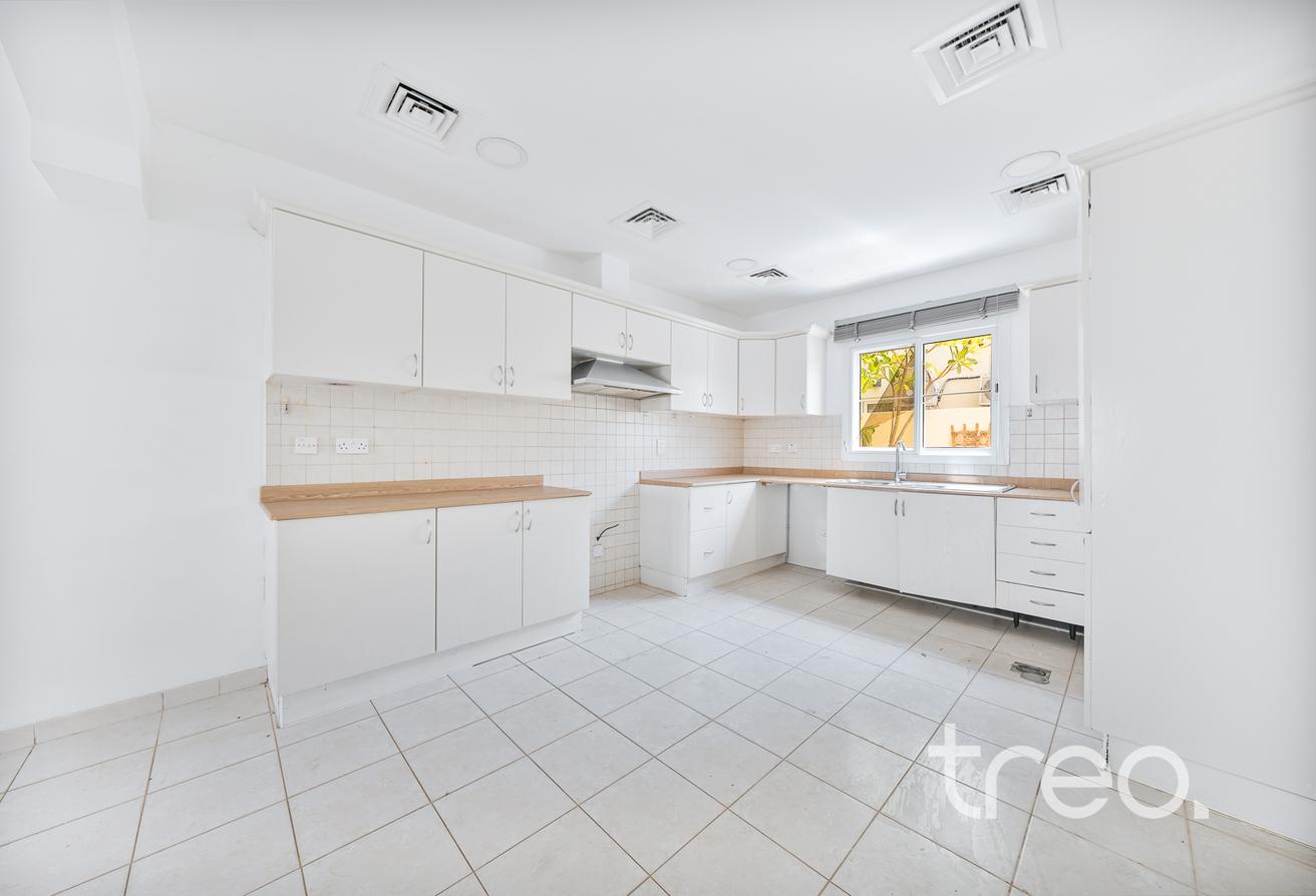 Excellent Price | Skyline Views | Great Location photo 5