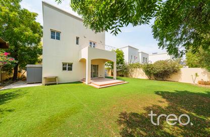 Villa - 3 Bedrooms - 3 Bathrooms for rent in Meadows 1 - Meadows - Dubai