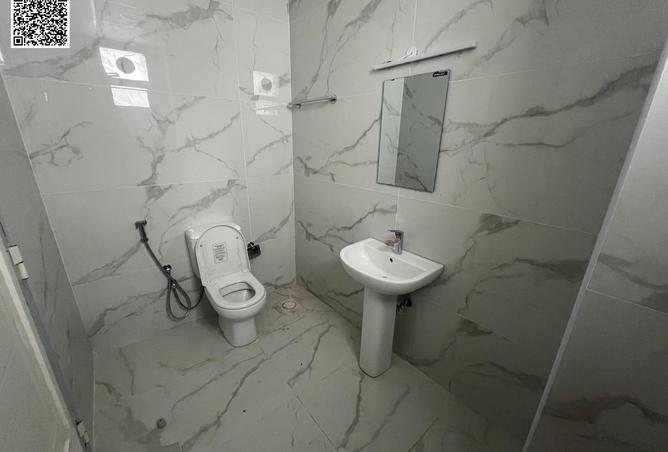 79413082 - Property Image 3