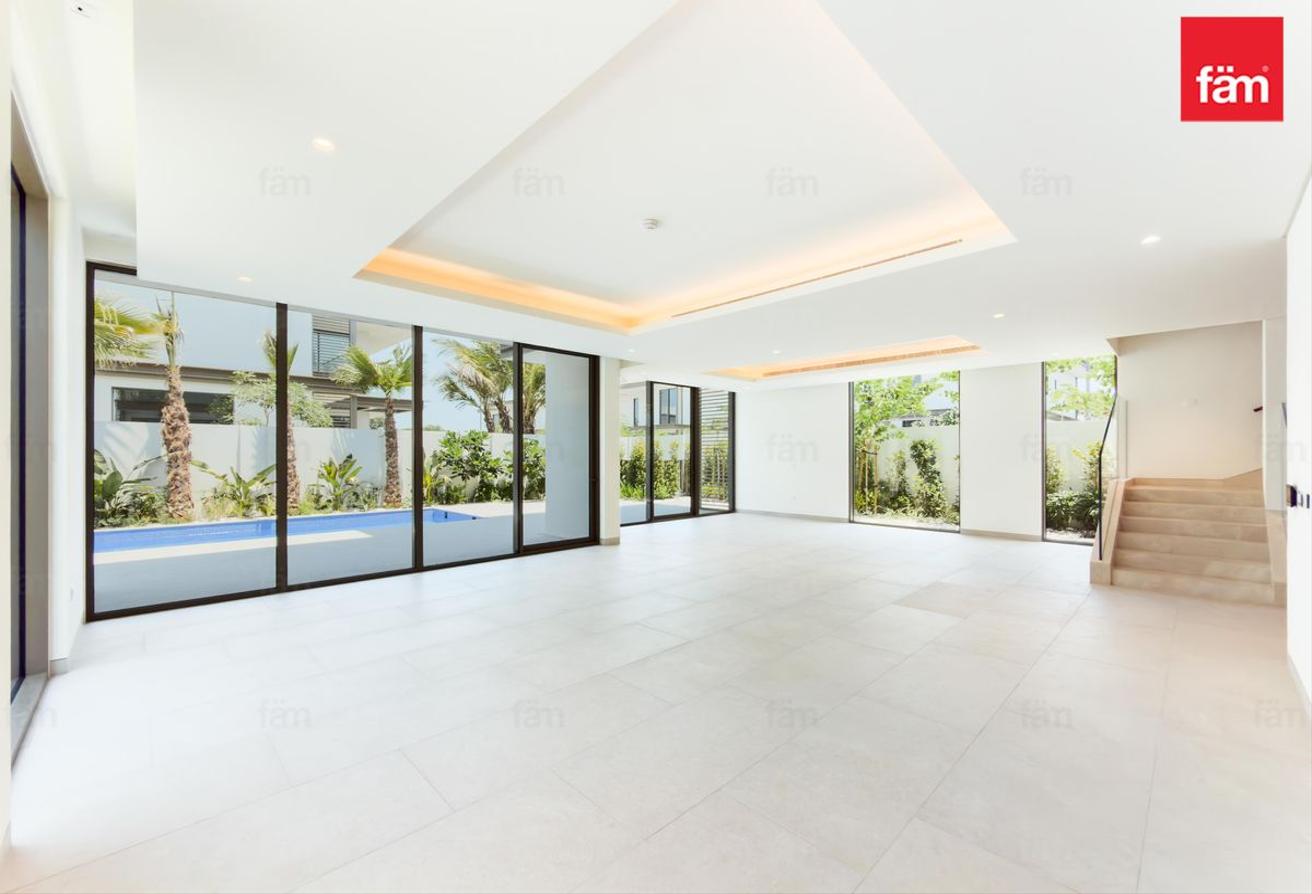 Newly built I 12 cheques I Private Pool I Garden photo 9