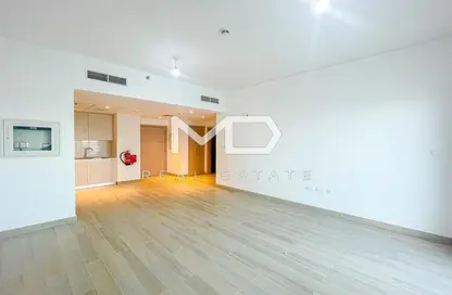 Apartment - 1 Bedroom - 1 Bathroom for sale in Waters Edge - Yas Island - Abu Dhabi