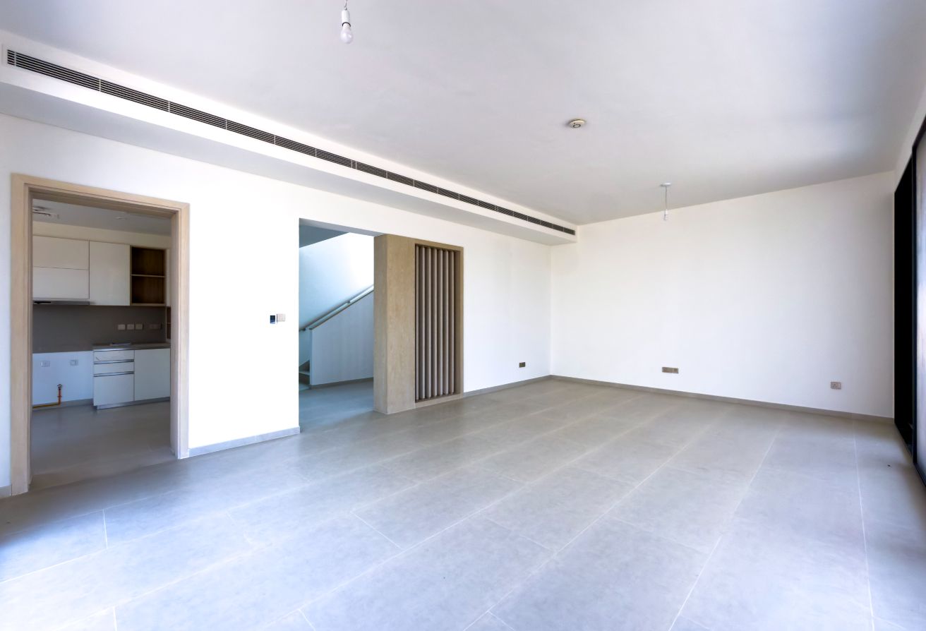 4 bedroom villa in Jebel Ali Village Villas, Jebel Ali: 9