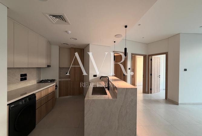 Brand New | Ready to Move In | 1 BR w Study | OP