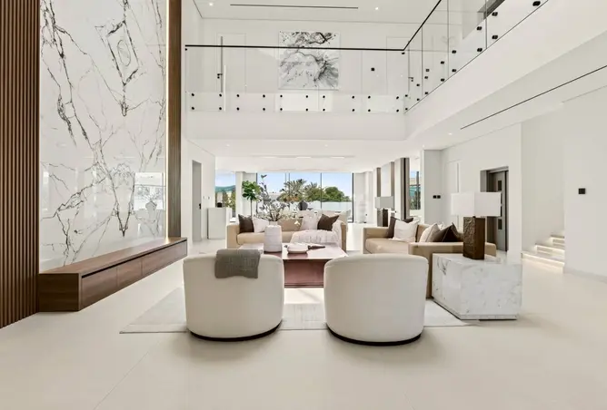 129304002 - Property Image 2