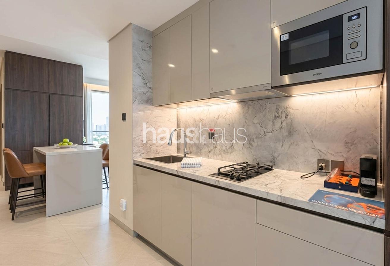 Brand New | Huge Size | Modern Finishing photo 4