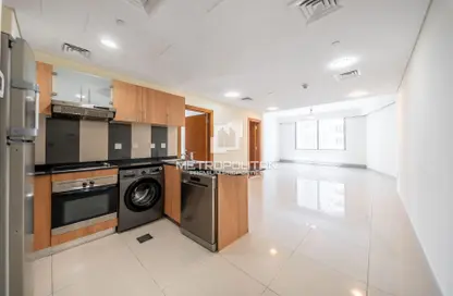 Apartment - 2 Bedrooms - 3 Bathrooms for sale in Ocean Heights - Dubai Marina - Dubai