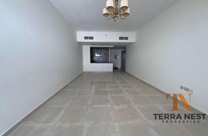 Apartment - 1 Bedroom - 2 Bathrooms for rent in Royal JVC Building - District 10 - Jumeirah Village Circle - Dubai