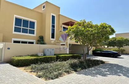 فيلا - 5 غرف نوم - 6 حمامات للايجار في مجتمع الثروانية - حدائق الراحة - أبوظبي