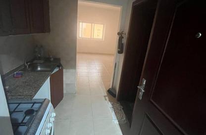 Apartment - Studio - 1 Bathroom for rent in Al Mujarrah - Al Sharq - Sharjah
