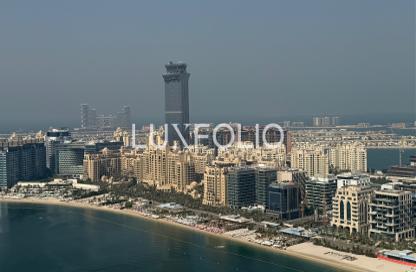 Apartment - 3 Bedrooms - 3 Bathrooms for sale in Beachgate by Address - Emaar Beachfront - Dubai Harbour - Dubai